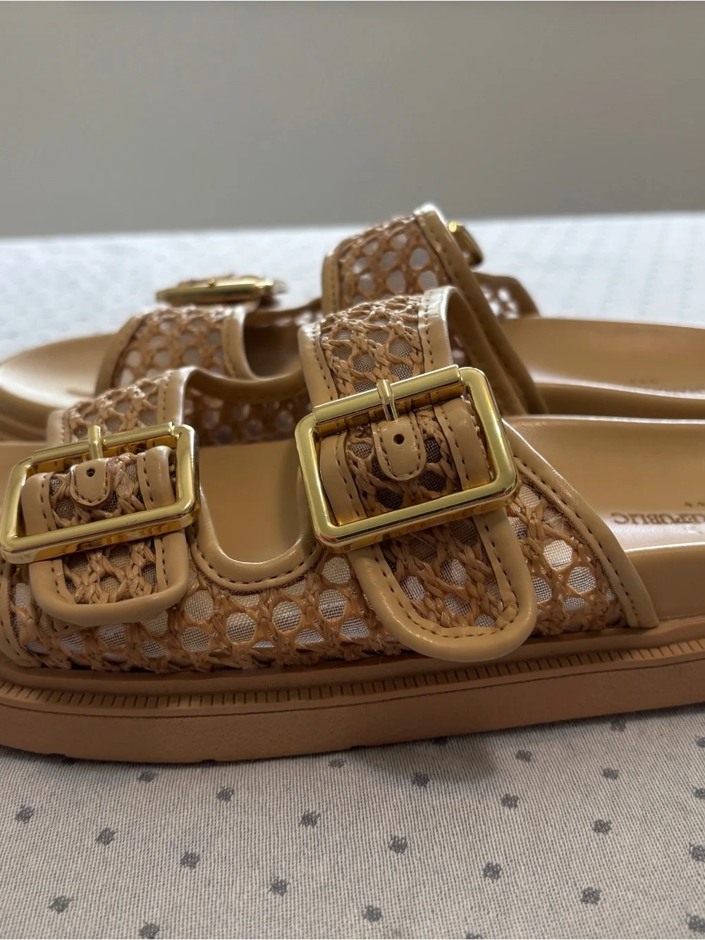 Banana Republic NWOT! Tan Woven Birkenstock Type Slide Sandals Never Worn
